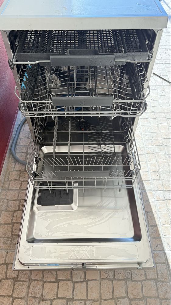 Maquina lavar louça Electrolux inox
