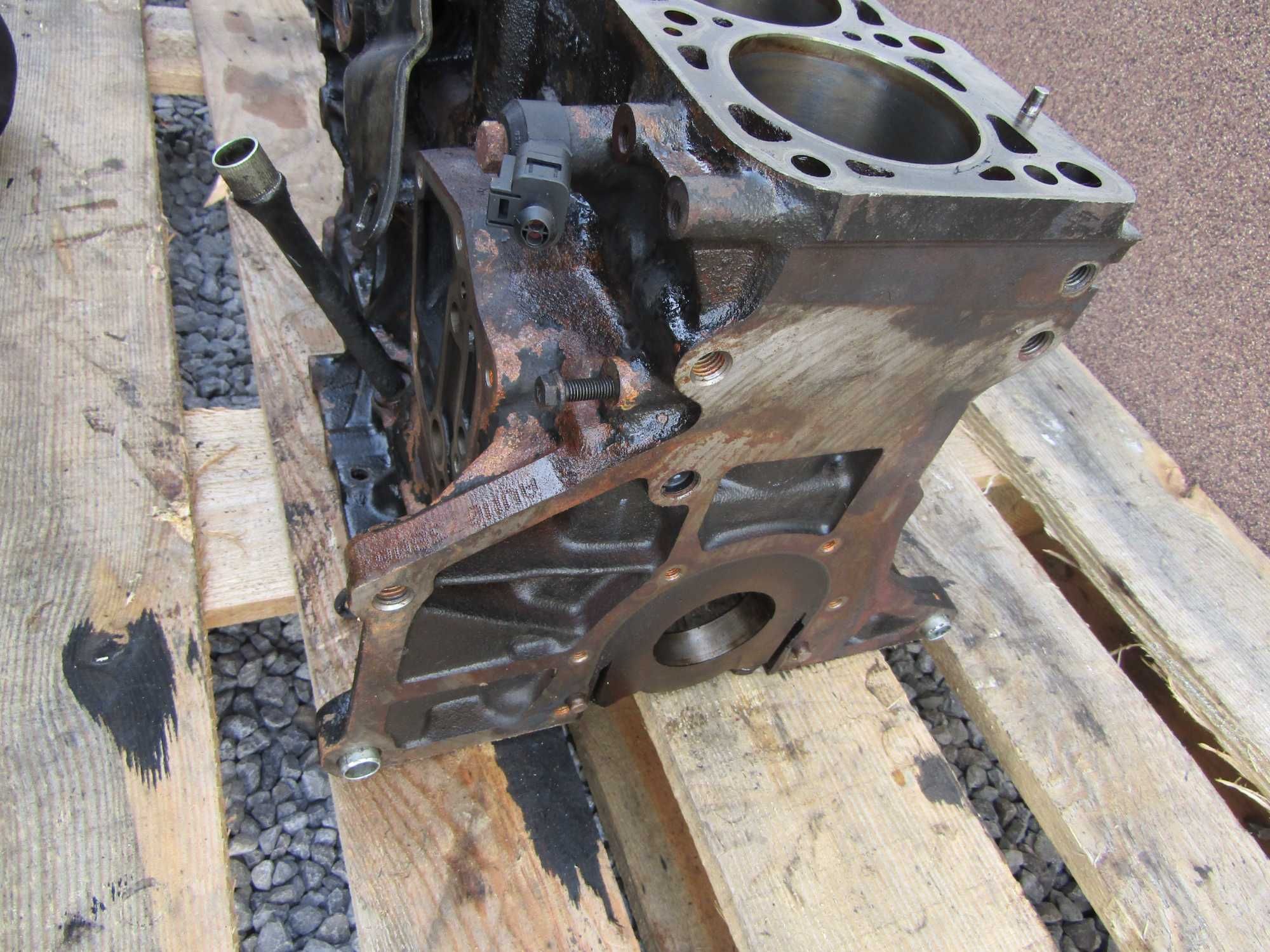 Vw Golf IV Bora Leon 1.8 T Turbo blok silnika silnik AUM