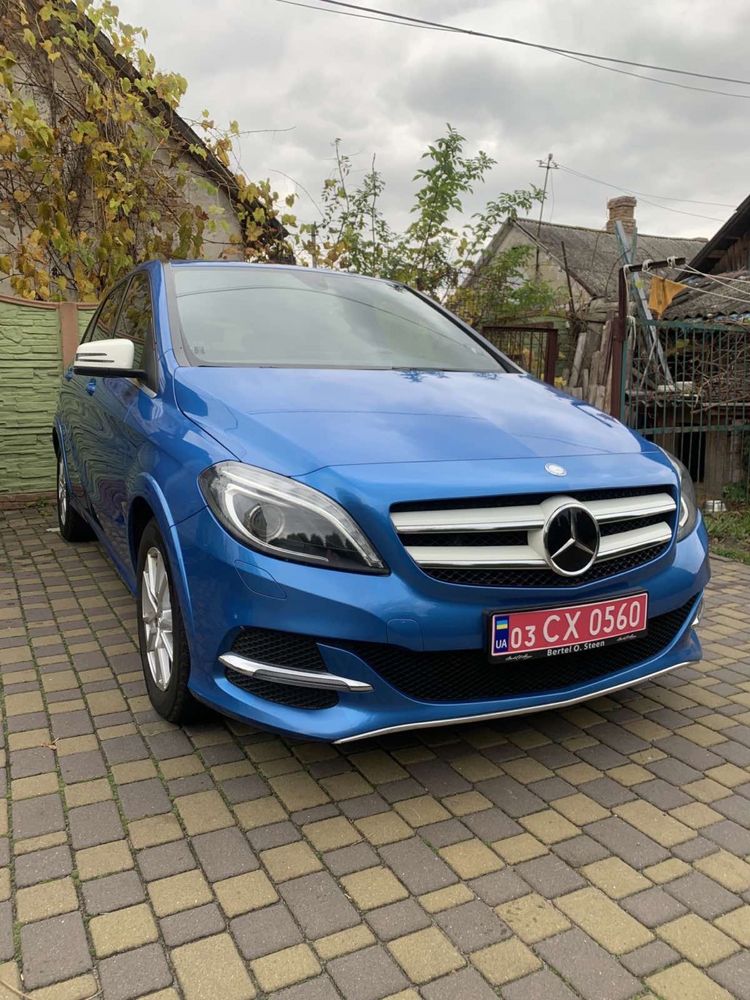 Mercedes-Benz B - 12200$