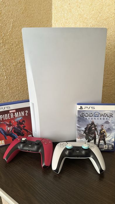 Продам PlayStation5 + God of War Ragnarök + Spider-Man 2