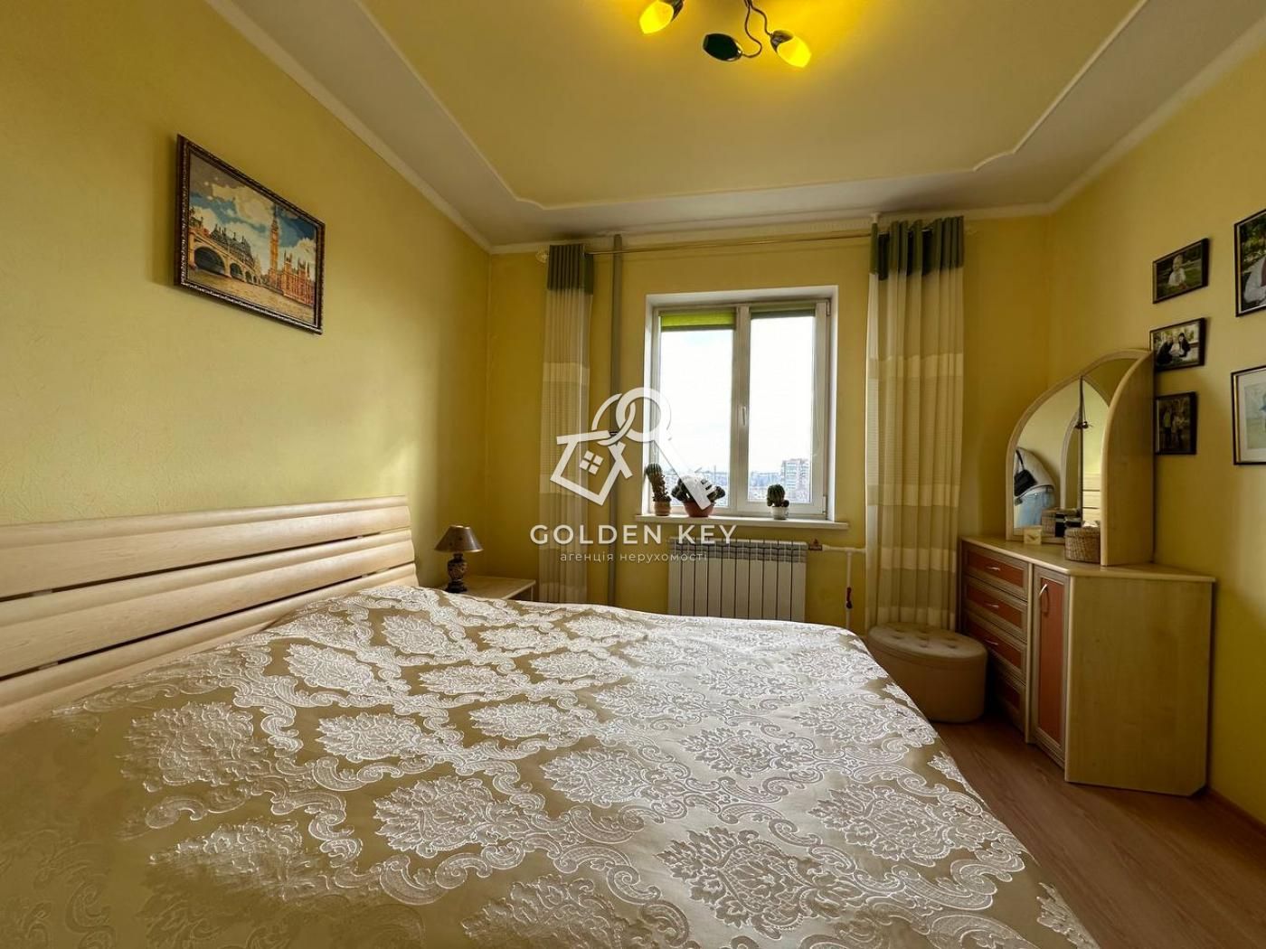 Продаж 3-х кімнатної квартири, Покровський район, вулиця Світальського