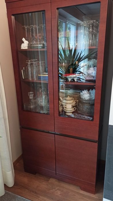 Kredens, witryna drewniana,przeszklona