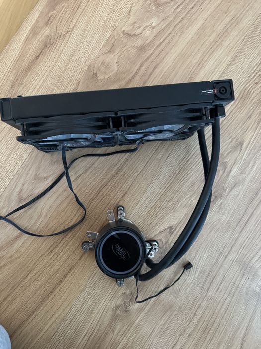 Deep Cool Chłodzenie Wodne CPU - RGB 240mm