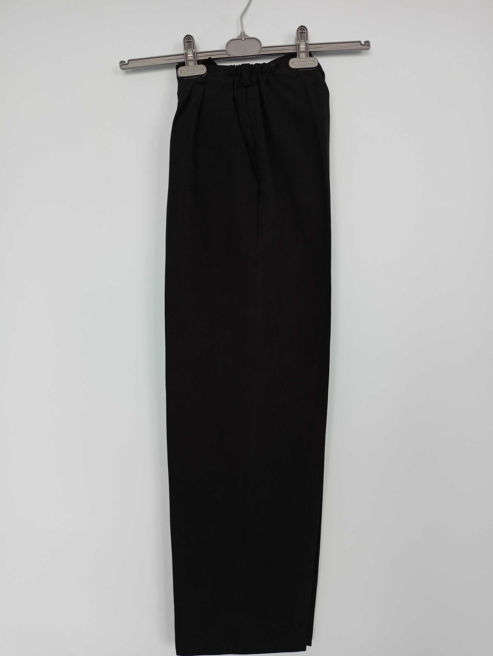 Ubranie - spodnie z kamizelką rozmiar 152