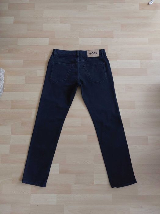 Hugo Boss W32 L32 spodnie jeansowe dżinsy slim straight proste 32/32