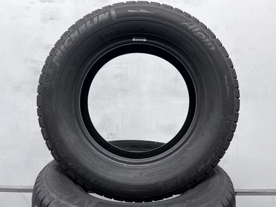 2шт зима 185/70/R14 Michelin Agilis A3