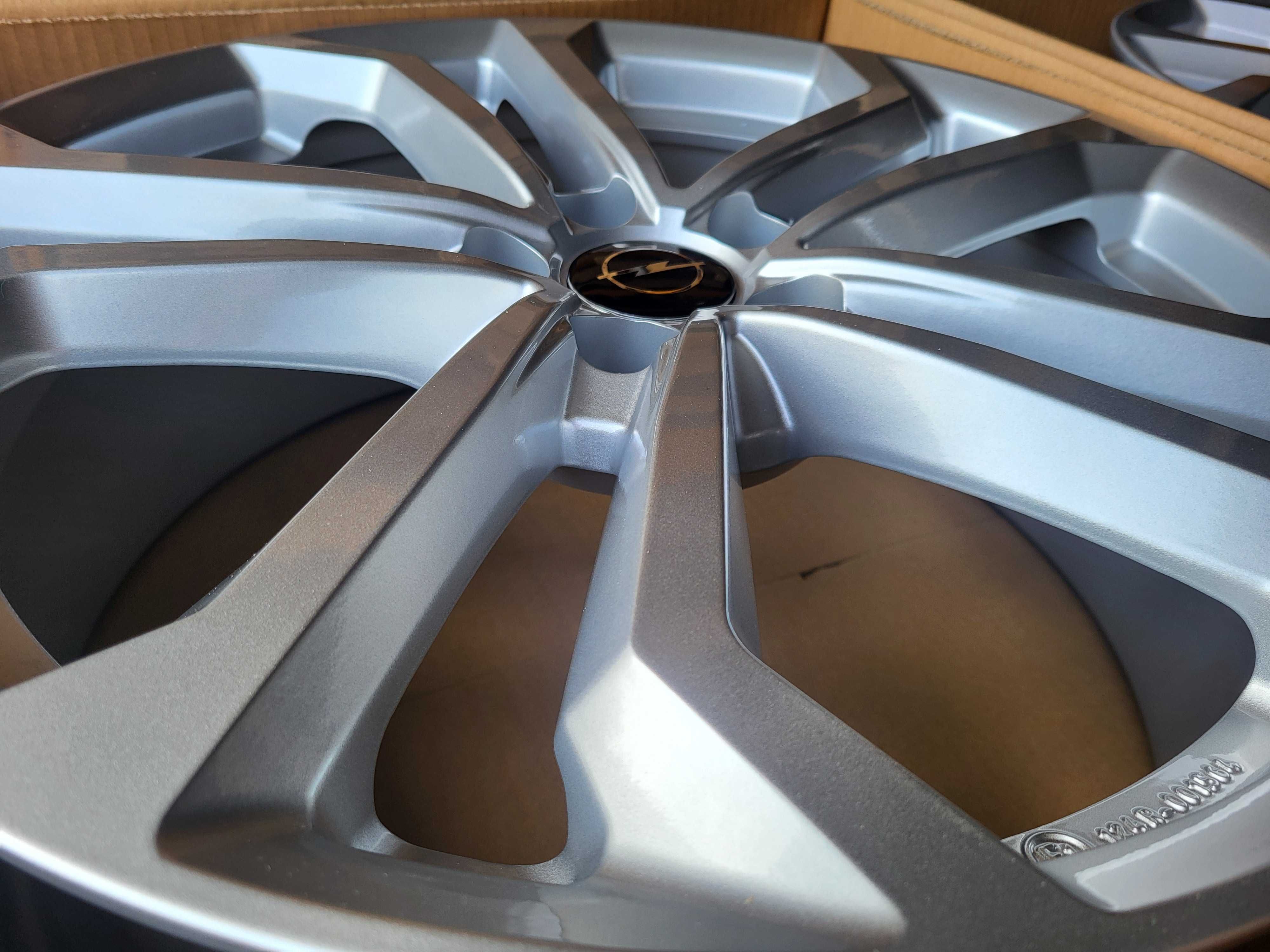 [686] 19 Cali 5x108 NOWE Felgi aluminiowe Opel Grandland X