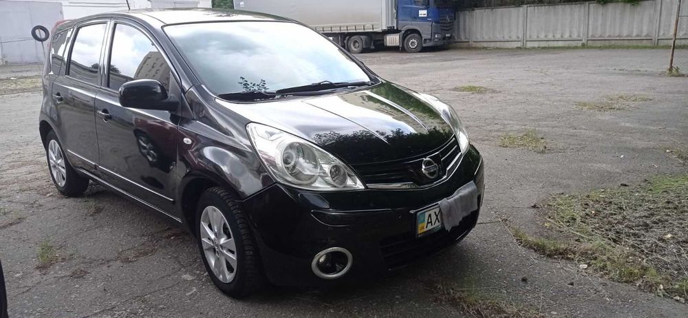 Продам своє авто Nissan Note