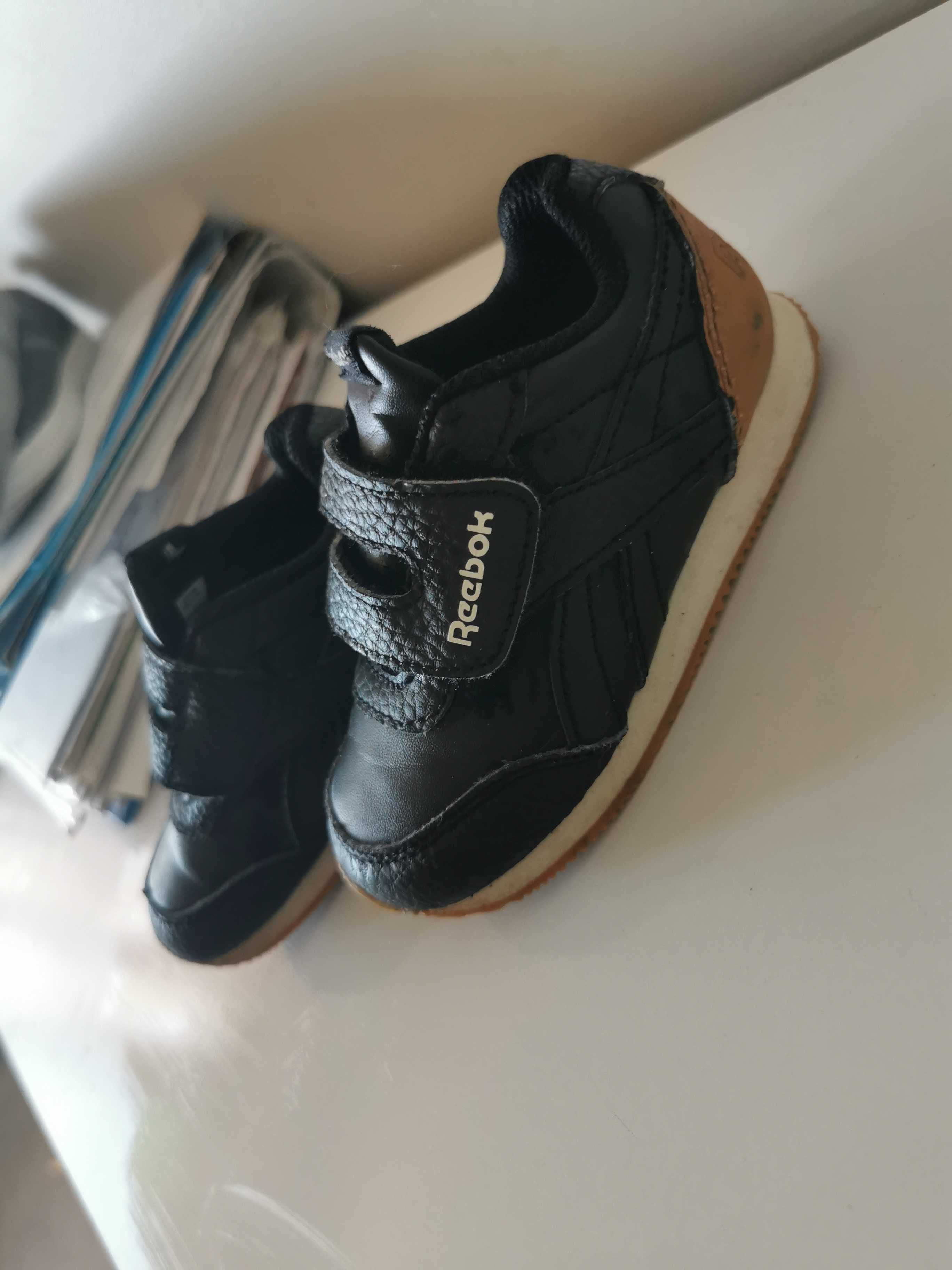 Adidasy Reebok 22