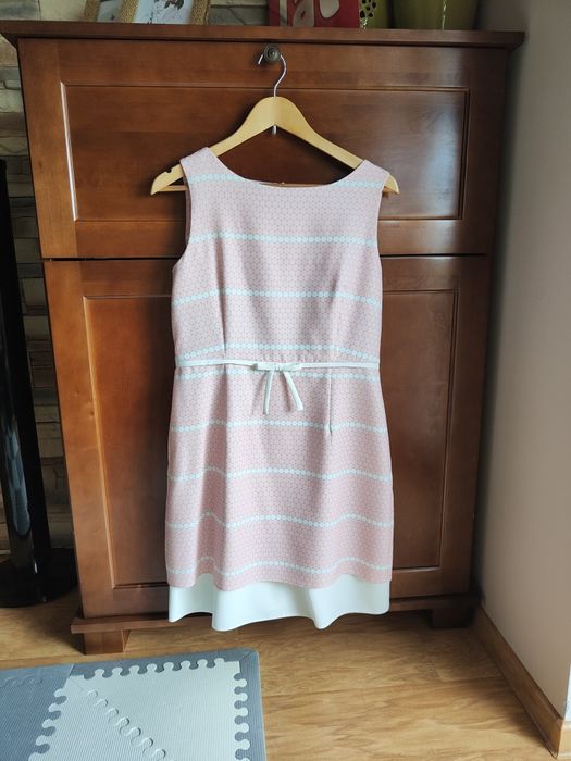 Sukienka damska 40 L Modello pudrowy róż wesele komunia chrzest imprez