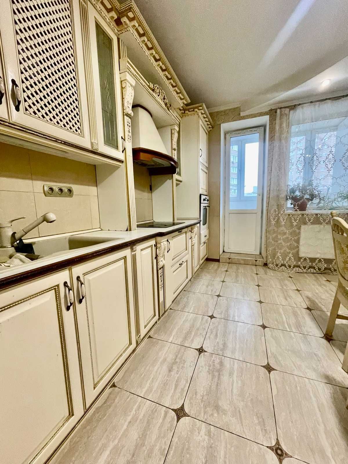 Продаж 3 к. кв. ЖК Голосіїво, вул. Голосіївська 13 а, метро Деміївська
