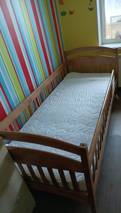 Ліжко з матрацом 80 на 190