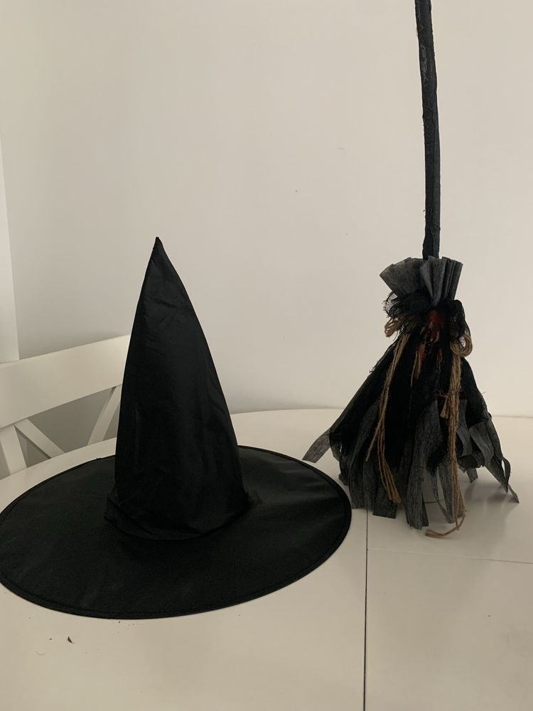Disfarce de Halloween - Chapéu e Vassoura de Bruxa