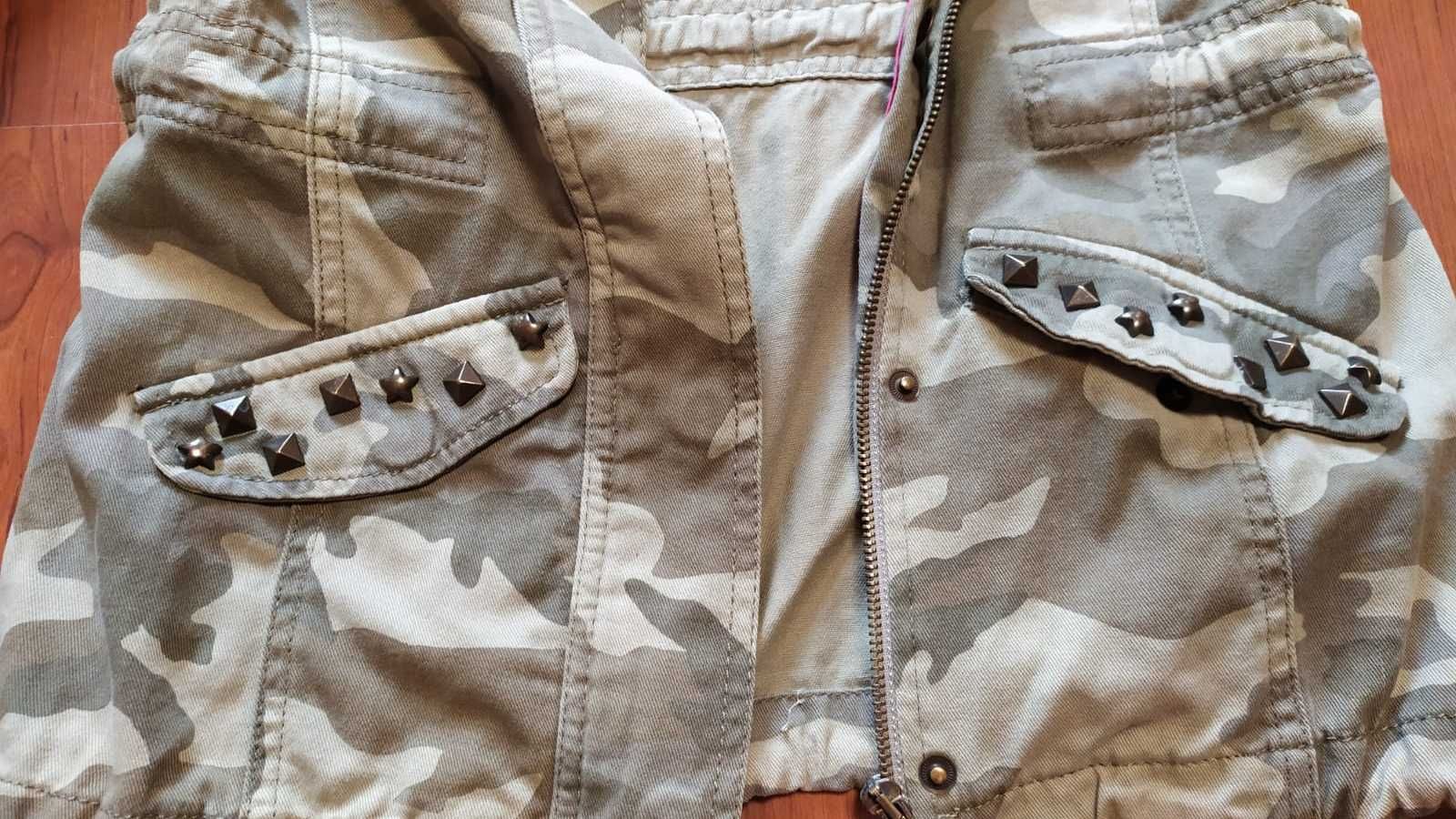 Kurtka bluza moro C&A here + there szaro zielony khaki rozmiar 140