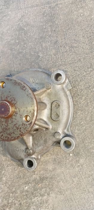 Водяна помпа опель меріва А 1,7 CDTI .