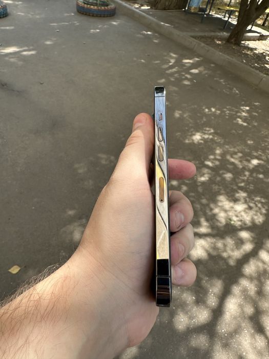 Iphone 13 pro на 128 гиг в хорошем состоянии