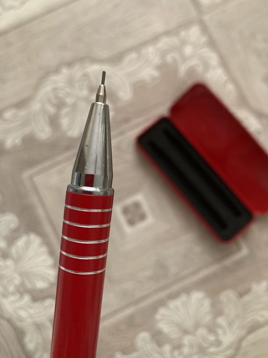 Карандаш в подарочной упаковке