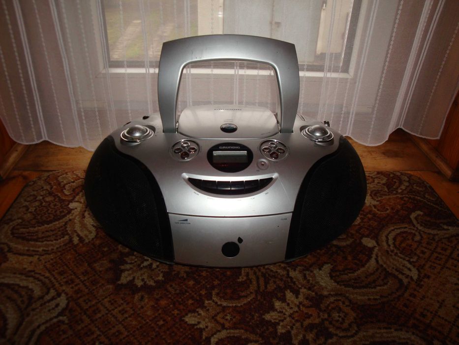 Magnetofon GRUNDIG - uszkodzony