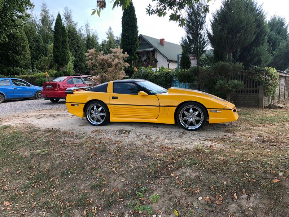 Chevrolet Corvette C4 EDELBROCK HOLLEY targa