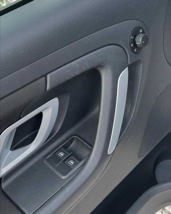 Продам Skoda Fabia 2008 рік можлива розстрочка,кредит,обмін!