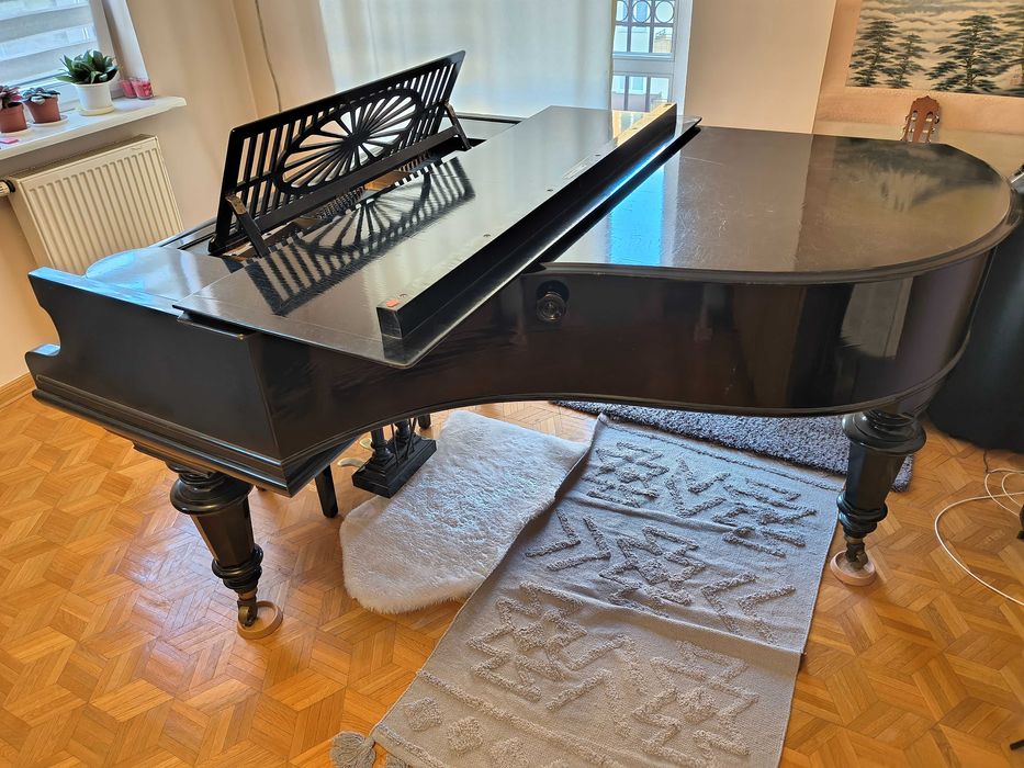 Fortepianie Bechstein w dobrym stanie