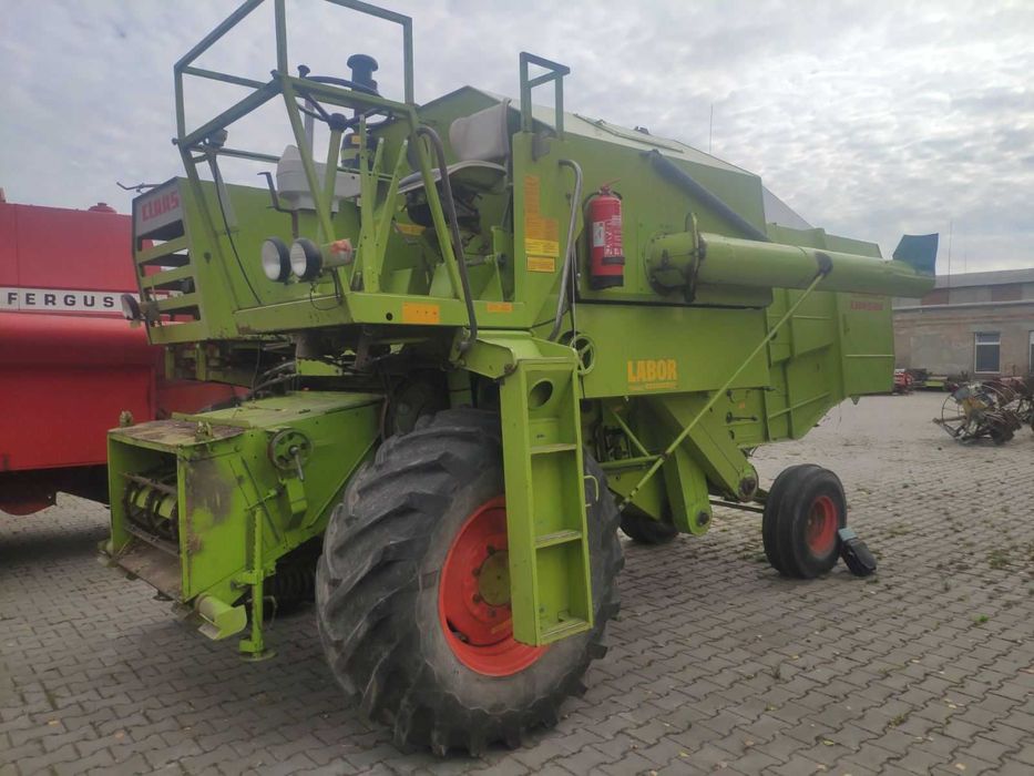 Комбайн Claas Consul