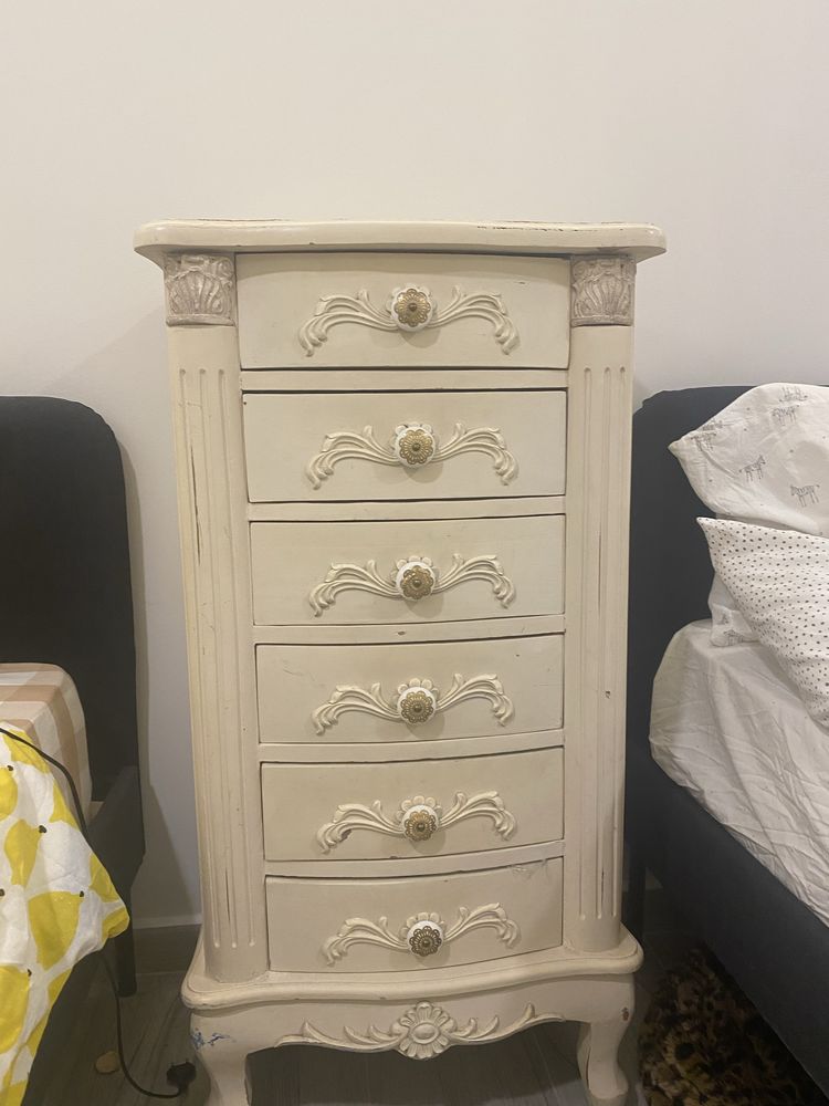 Movel vintage com gavetas
