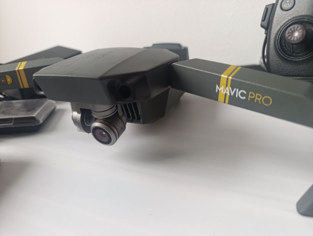 Dron DJI Mavic pro Fly more combo uszkodzony Gimbal baterie Kontroler