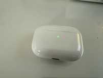 Apple Etui ze złączem Lighting do AirPods Pro
