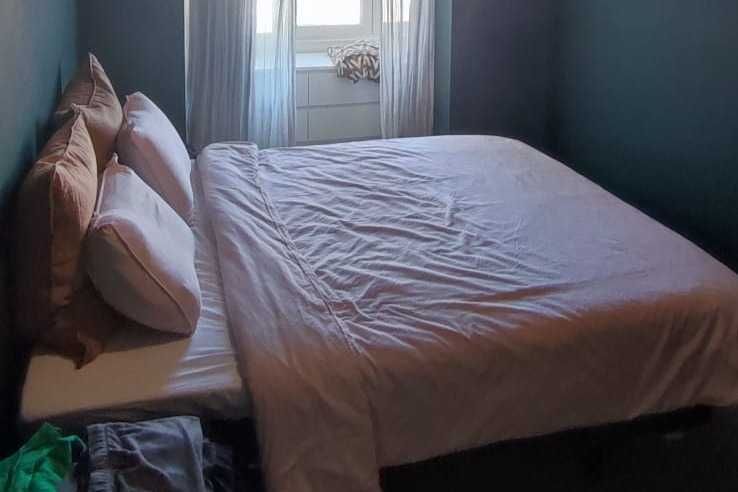 Cama de casal + Colchão ortopédico = 100 euros