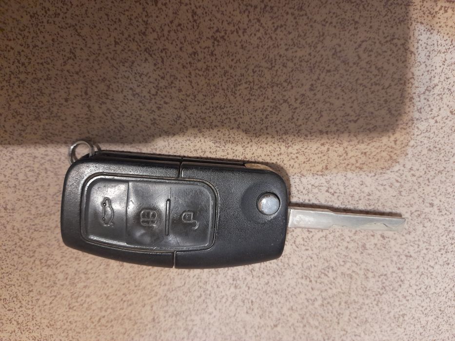 Kluczyk do samochodu ford