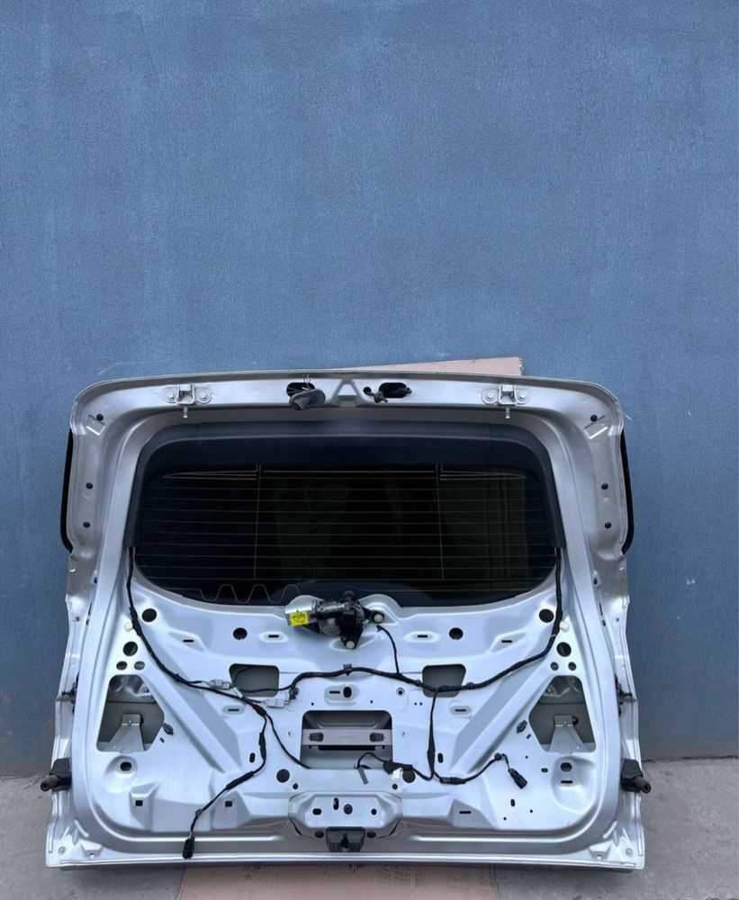 Кришка багажника Ford Escape 17-19, крышка багажника ескейп 17-19
