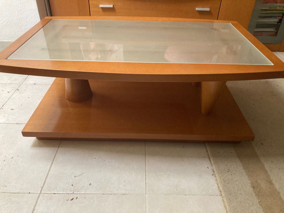 Móvel sala com garrafeira  cor cerejeira