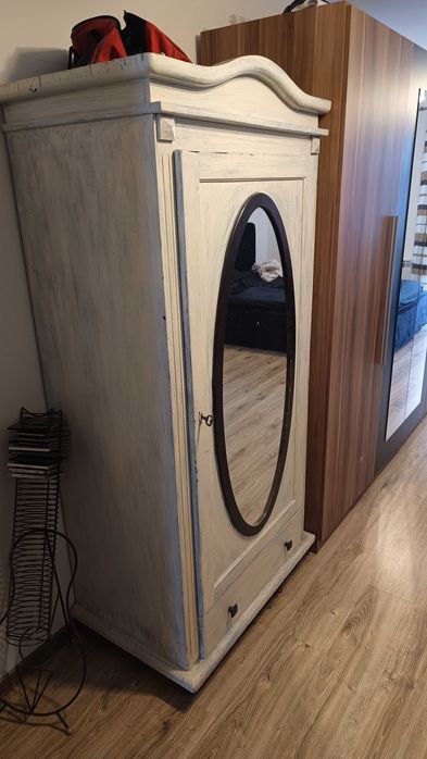 Drewniana Szafa w stylu retro,