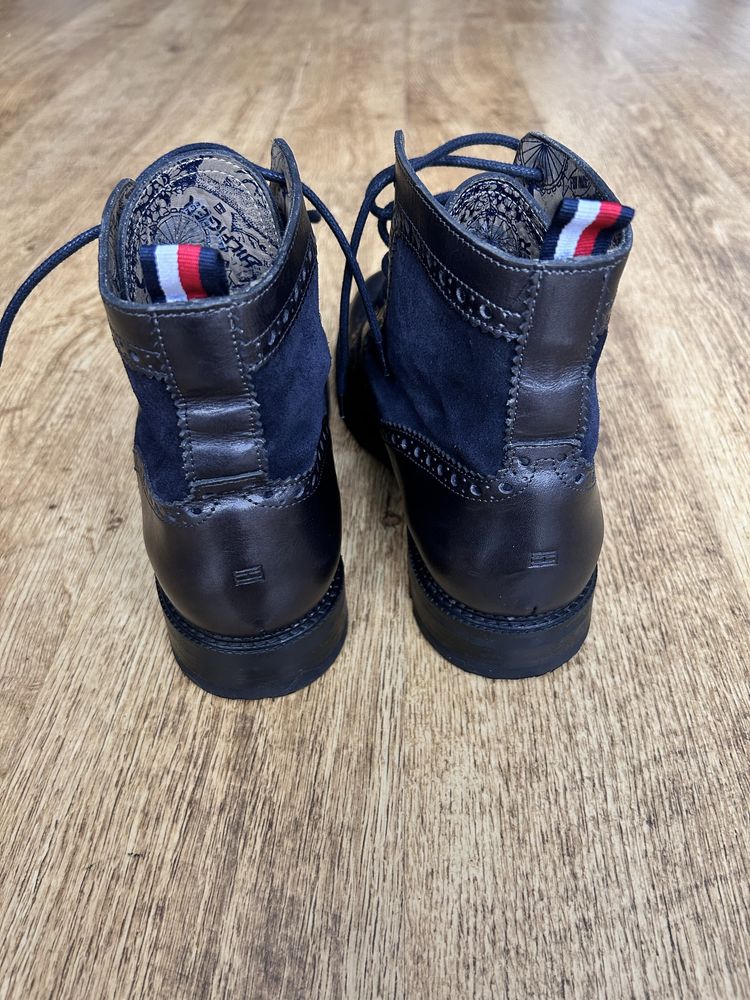 Buty sznurowane Tommy Hilfiger 43