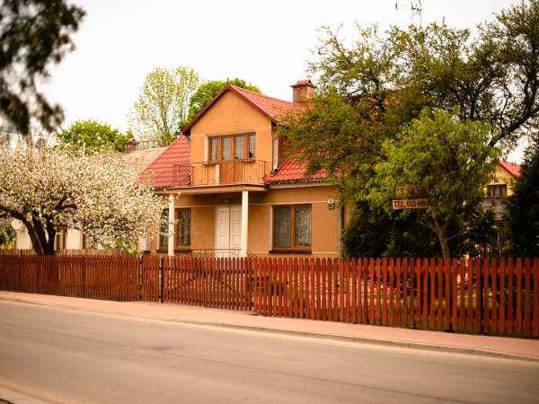 Sylwester,domek lub pokoiki,kuligi z ogniskiem,balia z jacuzzi,las.