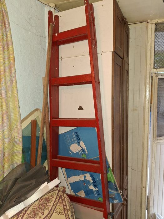 Стремянка.Драбина.Лестница заводська ,підсилена шпильками з заводу б/у