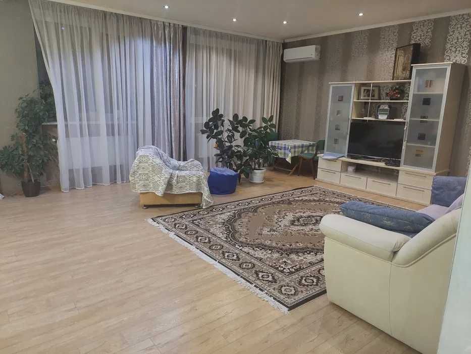 Продам 3эт дом , 300м2 , Немышля, с ремонтом (код 5156)