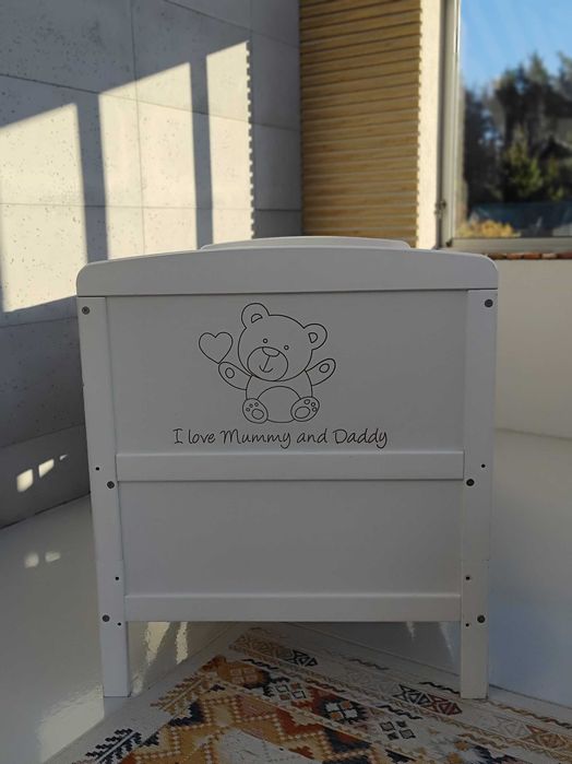 Łóżeczko drewniane