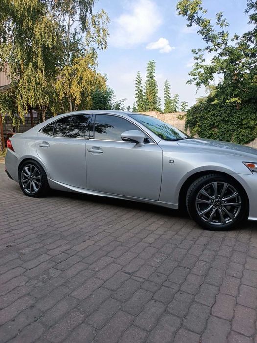 Lexus is 200 продам