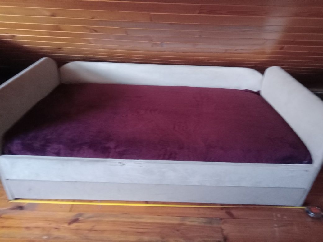 Łóżko dziecięce 140x 70cm z barierką i szufladą