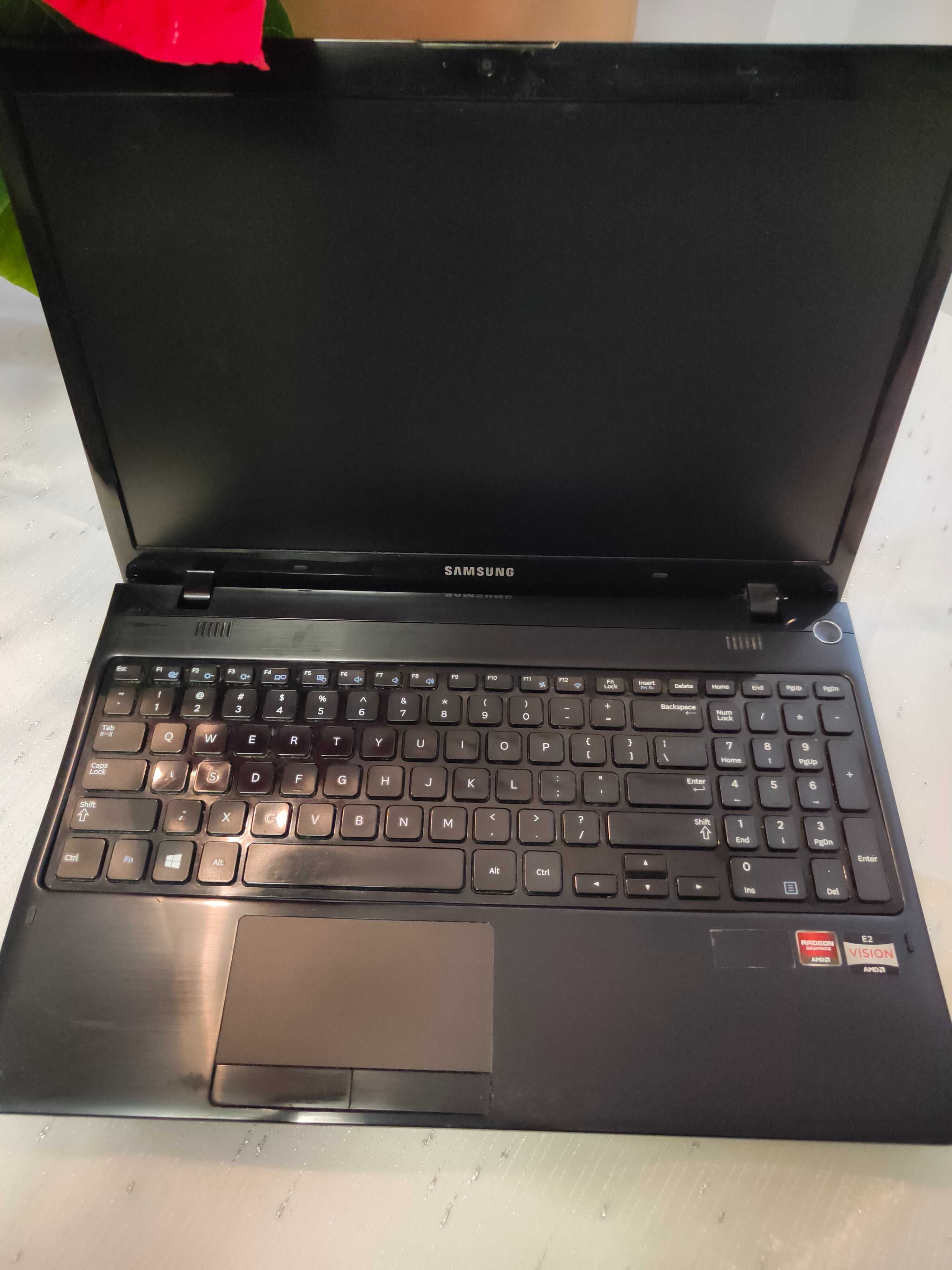 Laptop Samsung NP355e5c