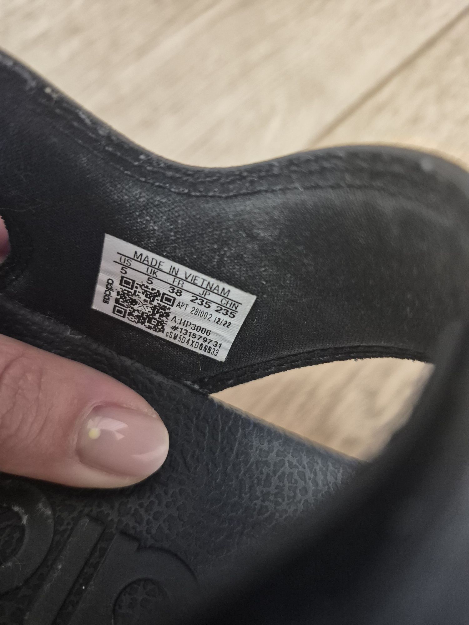 Сандалі Adidas  оригінал
