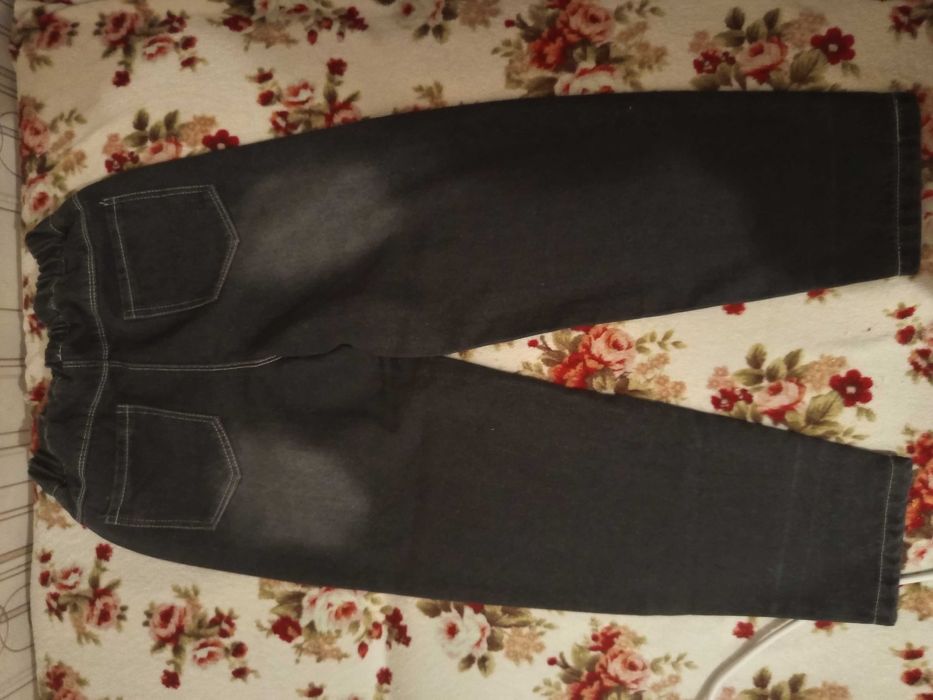 Джинси на 9-10 років