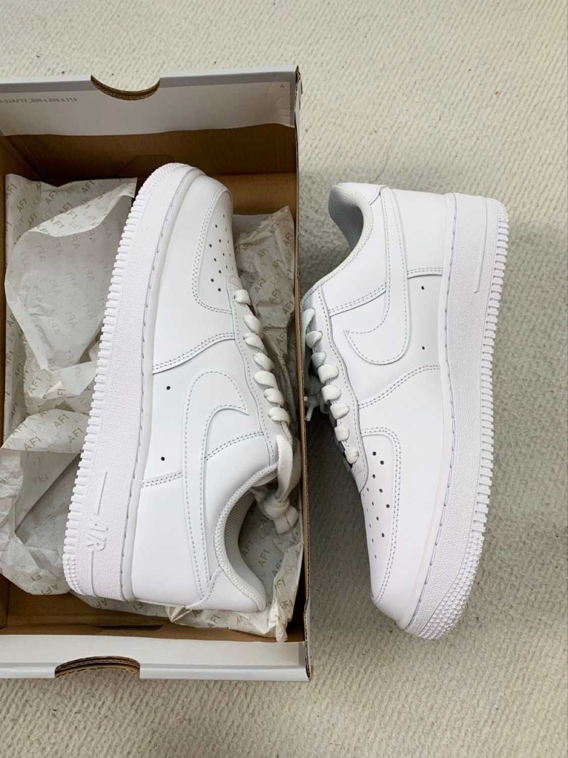 Nike Air Force 1 Low '07 White 37.5  235MM