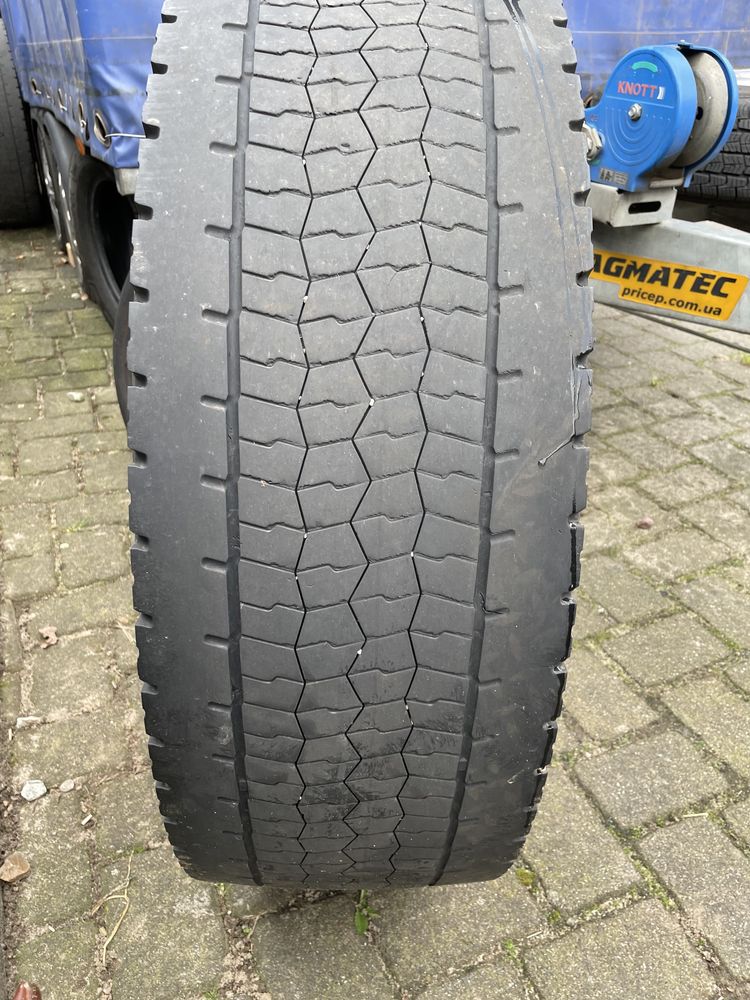 Продам вантажні шини Bridgestone 315/70 R22.5 привезені з Німеччини