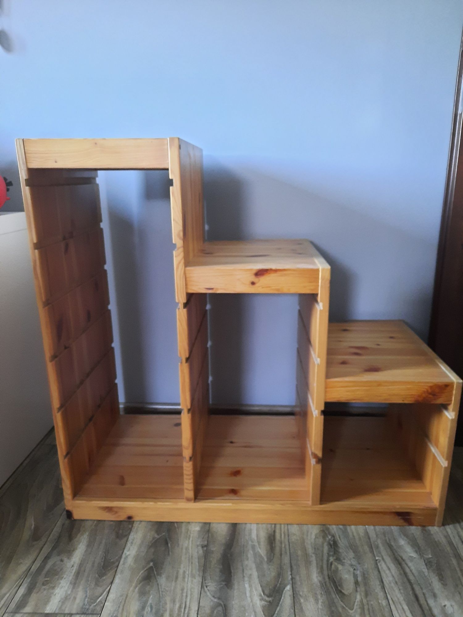 Regał na pojemniki  na zabawki  ikea
