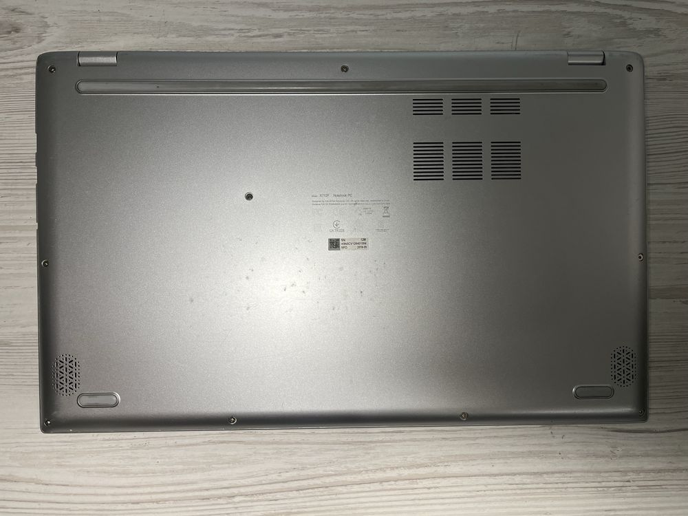 Ноутбук Asus VivoBook X712F