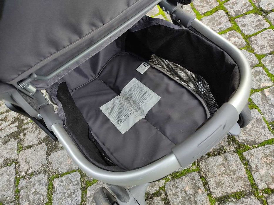 Carrinho de bebé Chicco, pouco usado