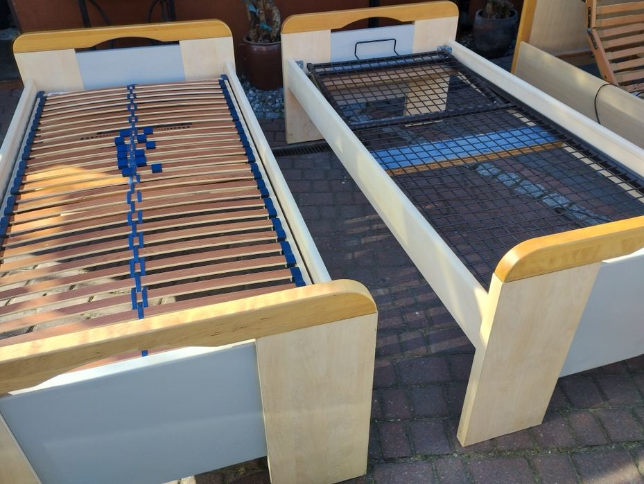 Łóżka drewniane jednoosobowe